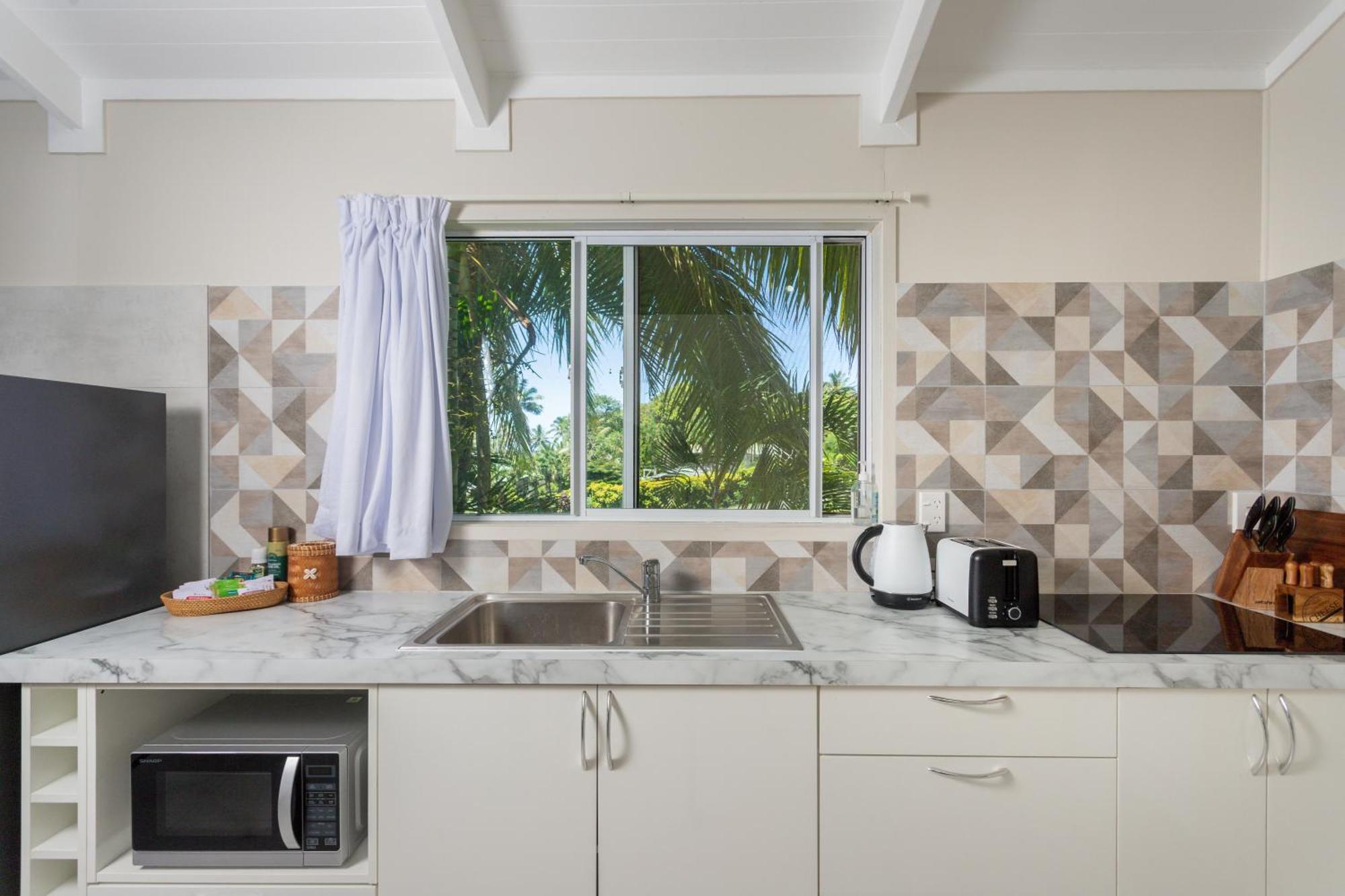 Muri Lagoon View Bungalows - Hillside Bungalow ราโรทองกา ภายนอก รูปภาพ