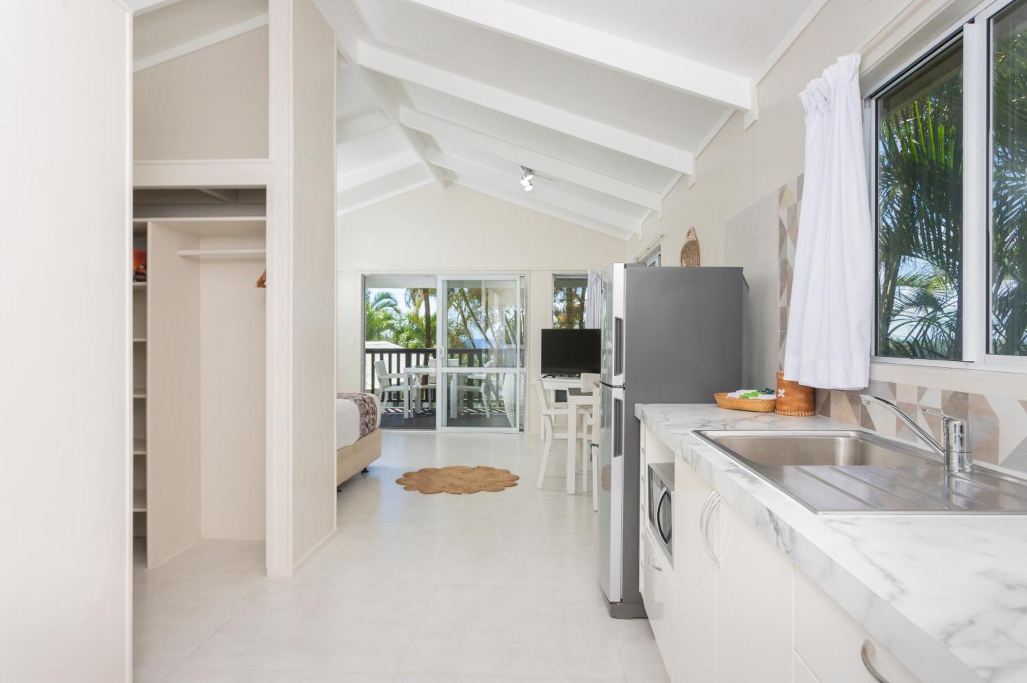 Muri Lagoon View Bungalows - Hillside Bungalow ราโรทองกา ภายนอก รูปภาพ