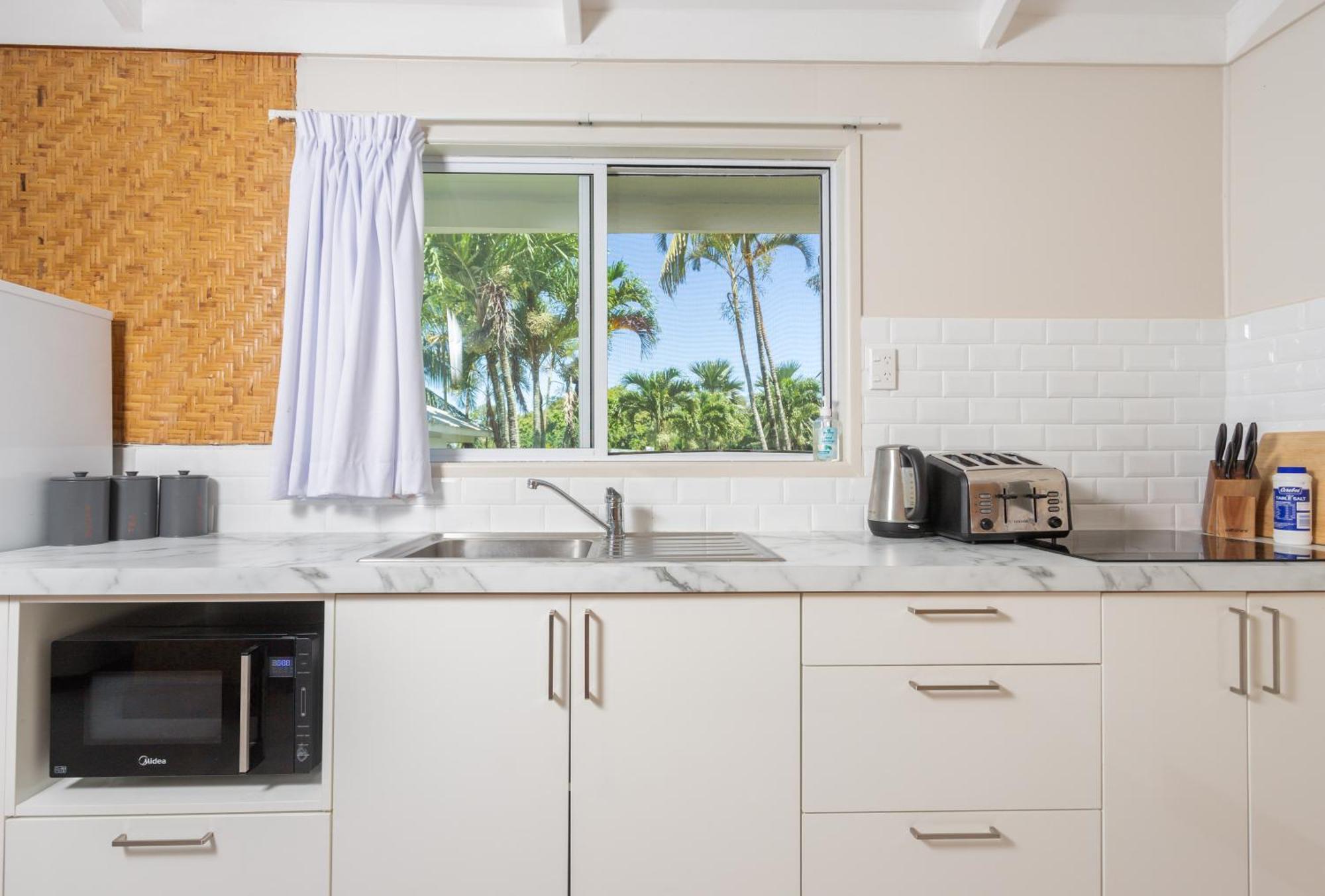 Muri Lagoon View Bungalows - Hillside Bungalow ราโรทองกา ภายนอก รูปภาพ