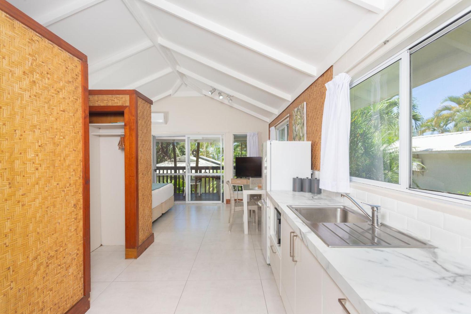 Muri Lagoon View Bungalows - Hillside Bungalow ราโรทองกา ภายนอก รูปภาพ