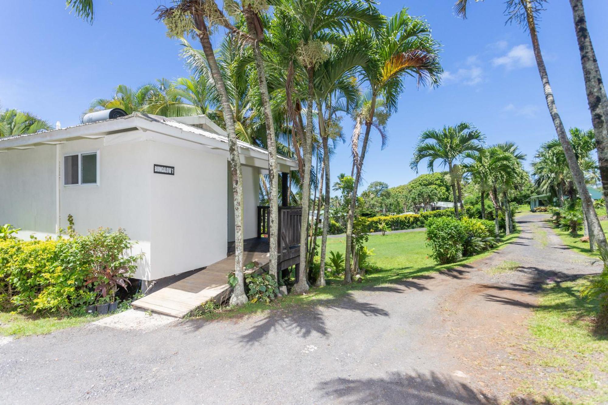 Muri Lagoon View Bungalows - Hillside Bungalow ราโรทองกา ภายนอก รูปภาพ