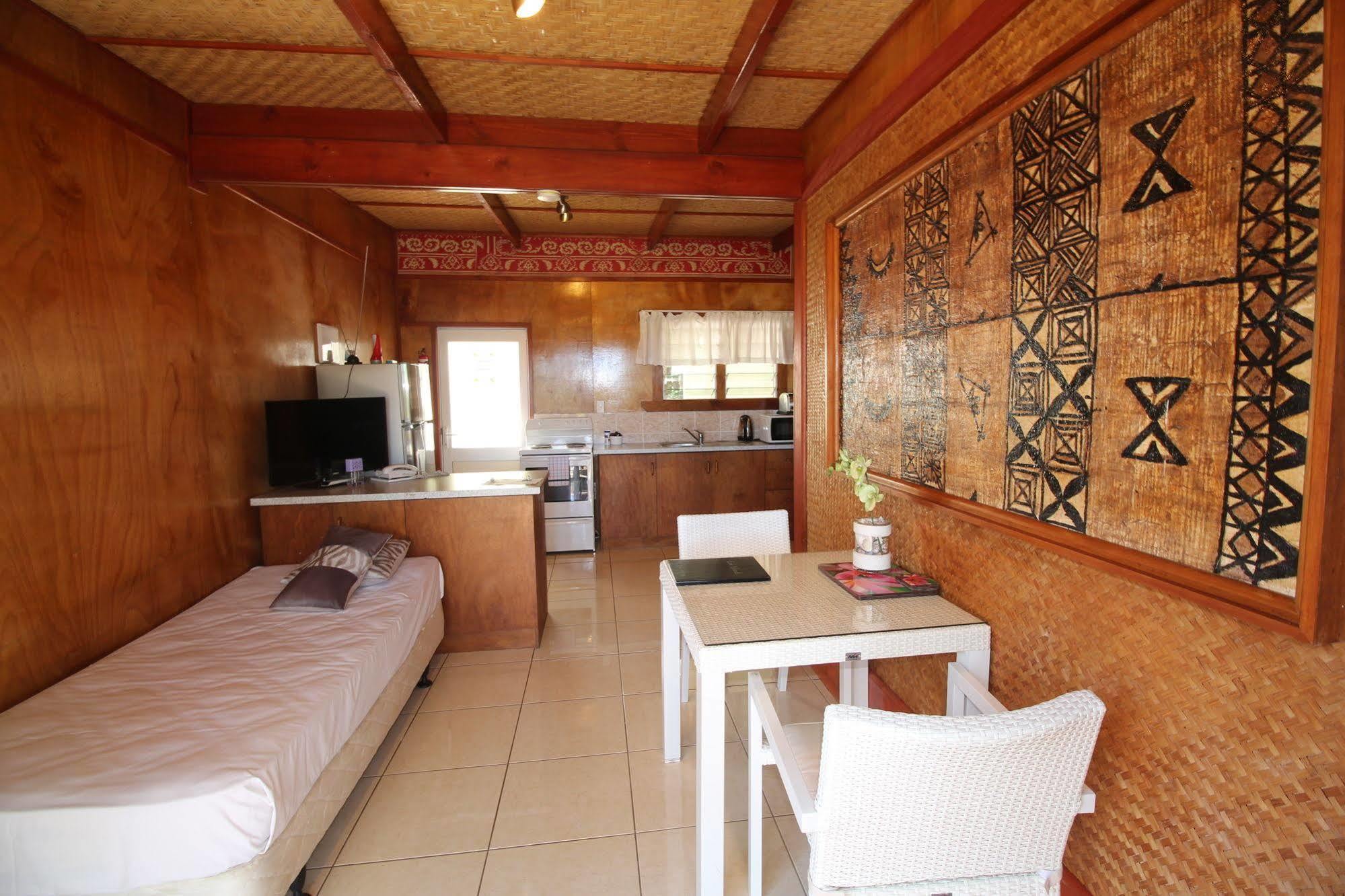 Muri Lagoon View Bungalows - Hillside Bungalow ราโรทองกา ภายนอก รูปภาพ